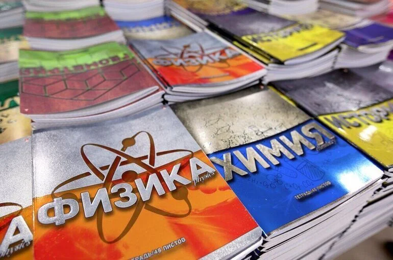 В новый стандарт для старшеклассников включили 16 обязательных предметов