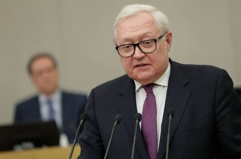 Рябков: Россия продолжит поддерживать Кубу