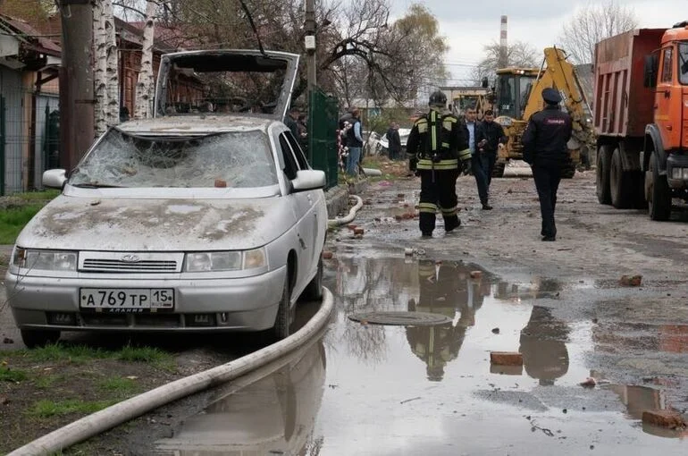 Во Владикавказе ввели режим ЧС после взрыва на складе