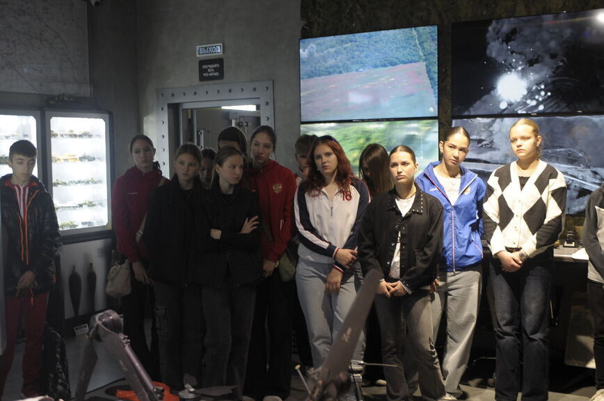 О чем герой России Владимир Манохин рассказал ялтинским школьникам