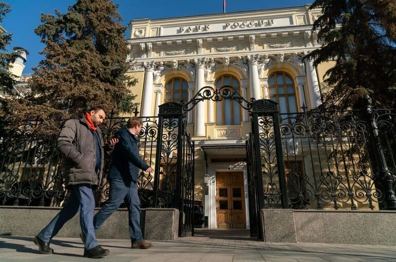 Банк России снизил ключевую ставку до 14,5%