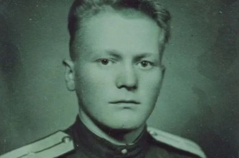Александр Васильевич Огнев.
