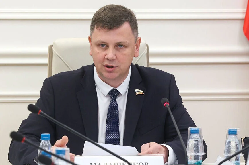 Артем Малащенков.