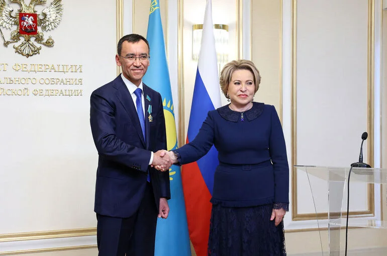 Матвиенко отметила доверительный характер межпарламентского диалога России и Казахстана