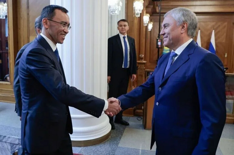 Володин: Отношения РФ и Казахстана развиваются на принципах дружбы и взаимности