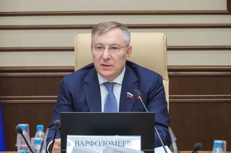 Сенатор Варфоломеев: Меры поддержки студенческих семей должны быть системными