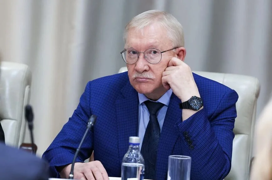 Олег Морозов.