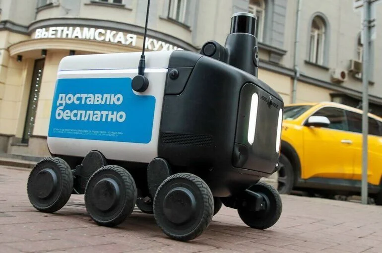 Стоимость доставки заказов роботами почти сравнялась с трудом курьеров