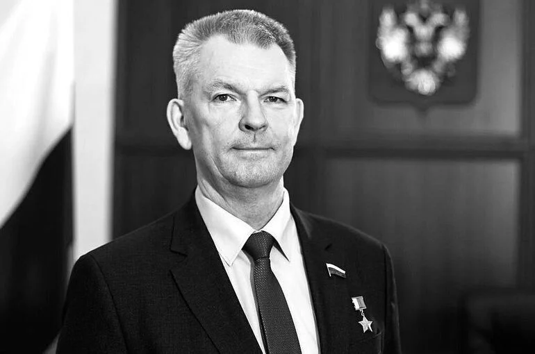 Володин выразил соболезнования родным и близким депутата Самокутяева