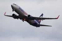 Пассажирский Boeing сел в аэропорту Сочи из-за неисправности