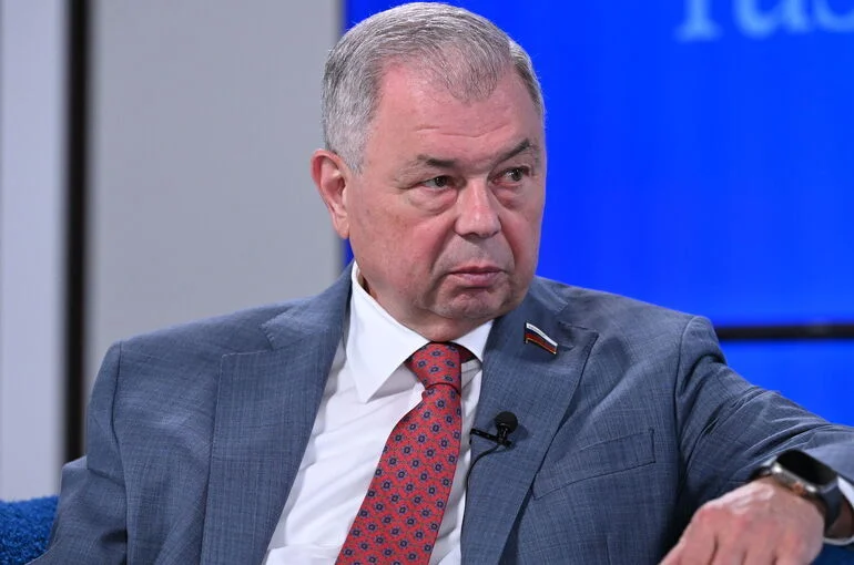 Анатолий Артамонов: Дальнейший рост доходов регионов связан с сокращением теневого сектора
