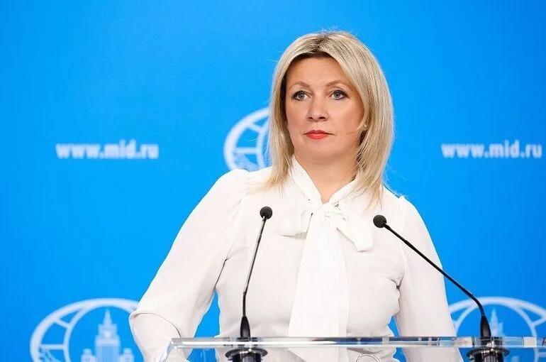 Захарова: Прибалтика, Польша и Украина усиливают войну с российскими памятниками
