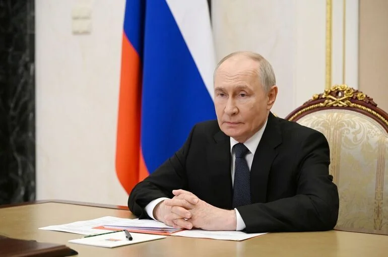 Путин обсудил с Совбезом внутреннюю стабильность и отношения с соседями