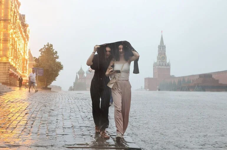 Ливни и до +30: какая погода ждет Москву в ближайшие дни