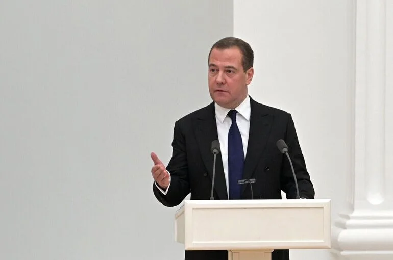 Медведев предложил первых кандидатов «Единой России»  на выборах