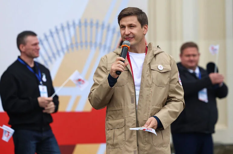Сенатор Новиков рассказал, как в России работают социальные лифты