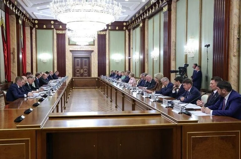 Мишустин встретился с Матвиенко и представителями Совета Федерации