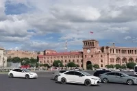 В Армении заявили о заинтересованности в сохранении контактов с Россией
