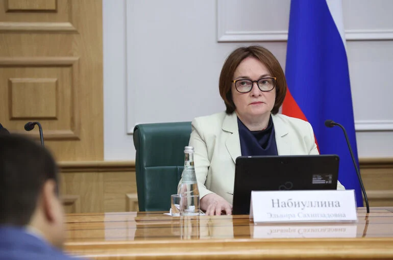 Набиуллина: Сроки вывода карт Visa и Mastercard не установлены
