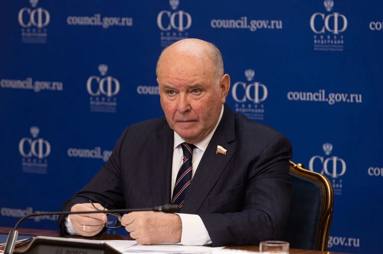 Сенатор Карасин: Евросоюз пытается сделать из Армении послушного сателлита