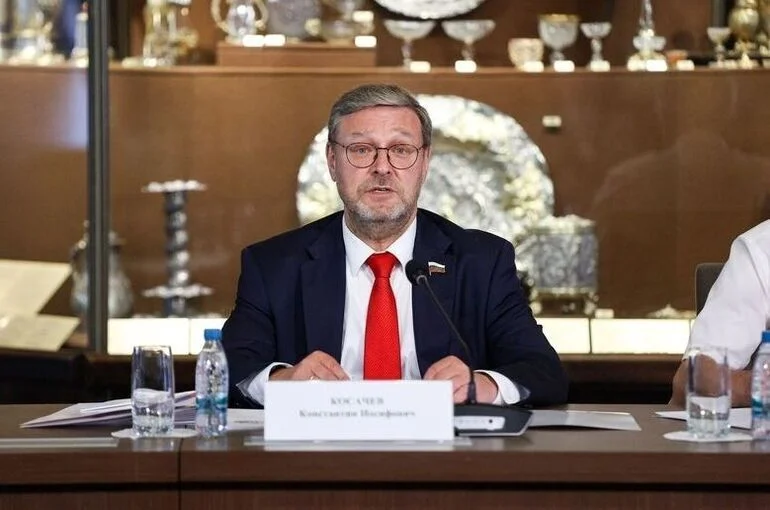 Сенатор Косачев назвал историю госинститутов России фундаментом системы управления