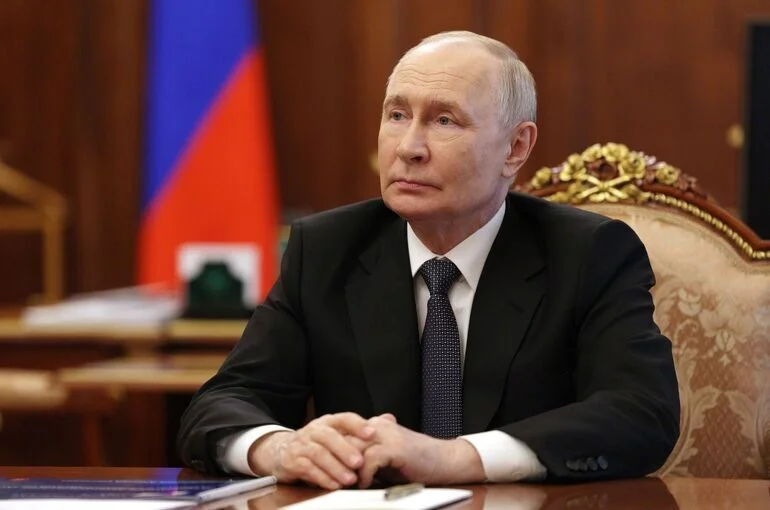 Путин: Узы дружбы остаются надежной основой для развития отношений с Белоруссией