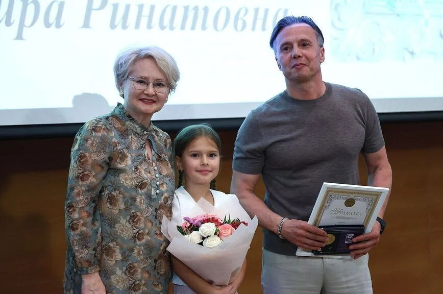 Член Комитета по просвещению Эльвира Аиткулова.