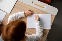 В Минпросвещения прокомментировали отмену домашних заданий для первоклассников