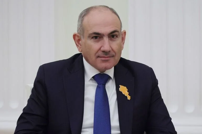 Пашинян пообещал до конца года представить проект конституции Армении