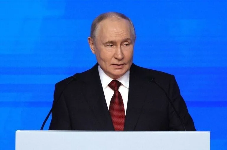 Путин: Ситуация с нефтепродуктами в России будет выправляться
