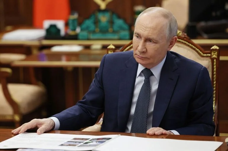 Путин назвал снижение ключевой ставки в России естественным процессом