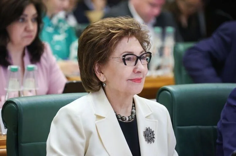 Сенатор предложила разработать рекомендации для министерств по теме профориентации