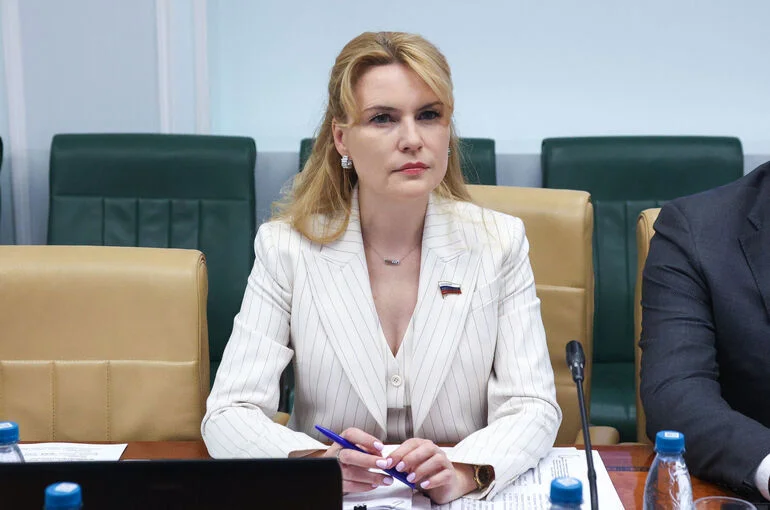 Сенатор Лантратова: В России принято более 165 законов по поддержке бойцов СВО