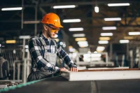 Минтруд: Уровень трудоустройства среди участников СВО составил 56%