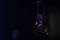 На северо-западе и востоке Крыма остаются обесточенными ряд населенных пунктов 