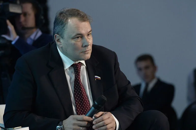 Депутат Толстой назвал Россию страной, основанной на любви