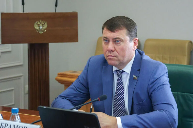 Маркетплейсы хотят обязать страховать товары от терактов и атак дронов