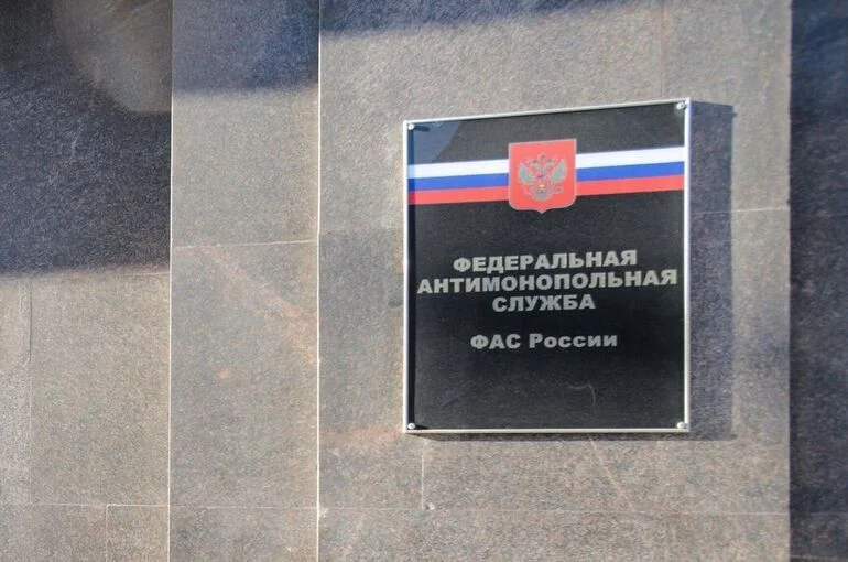 ФАС возбудила 15 дел против участников топливного рынка в регионах РФ