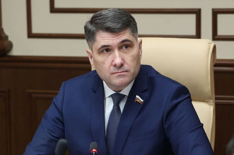 Сенатор Пушкарев предложил расширить льготы для производителей сельхозтехники