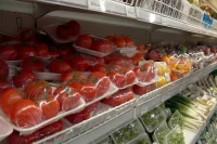 В России помидоры и огурцы за неделю подешевели более чем на 3 процента