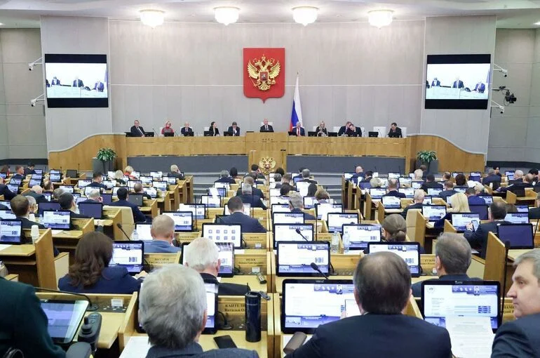 Депутаты будут ежегодно заслушивать отчеты представителей Госдумы в органах и организациях