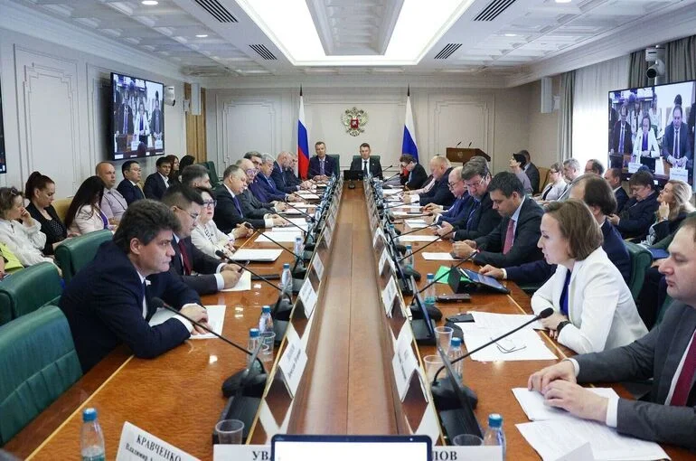 Комитет Совфеда одобрил законы об изменениях в рыбоводстве, лесоустройстве, сельском туризме