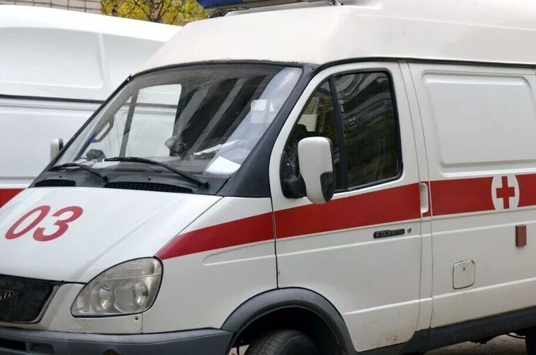 Один человек погиб и 13 пострадали из-за урагана в Ростове-на-Дону