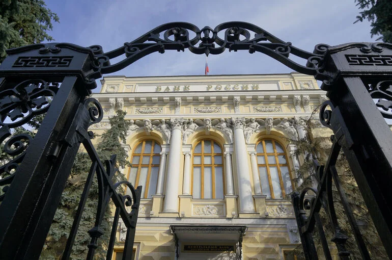 Центробанк ужесточил на IV квартал ограничения на выдачу рискованных кредитов