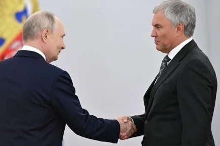 Путин наградил Володина орденом «За доблестный труд»