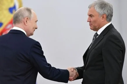 Единство фронта и тыла: Владимир Путин поблагодарил депутатов за сплоченность