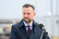 Глава минобороны Польши исключил вероятность нападения со стороны России