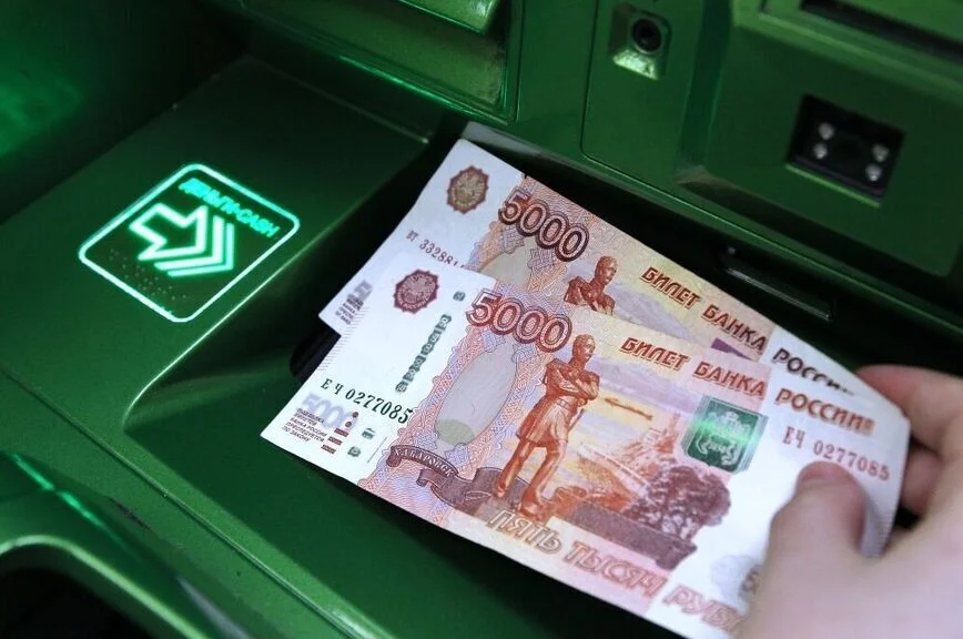 Длительный отпуск и списанные кредиты: новые льготы у бойцов СВО