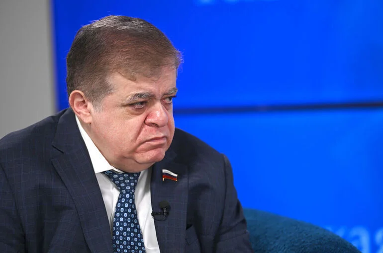 Ереван рубит сук, на котором сидит