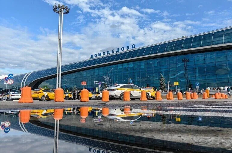 Аэропорт Внуково стал совладельцем Домодедово